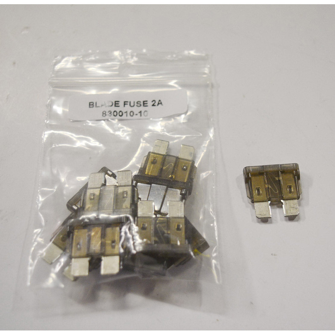 Steekzekering universeel 2A Grijs 830010 per 10 stuks