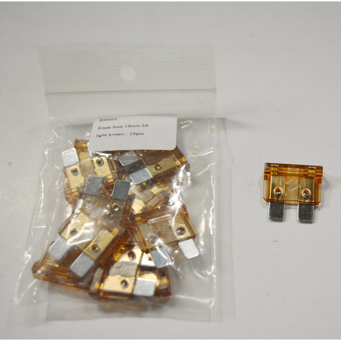 Steekzekering universeel 5A Lichtbruin 830002 per 10 stuks