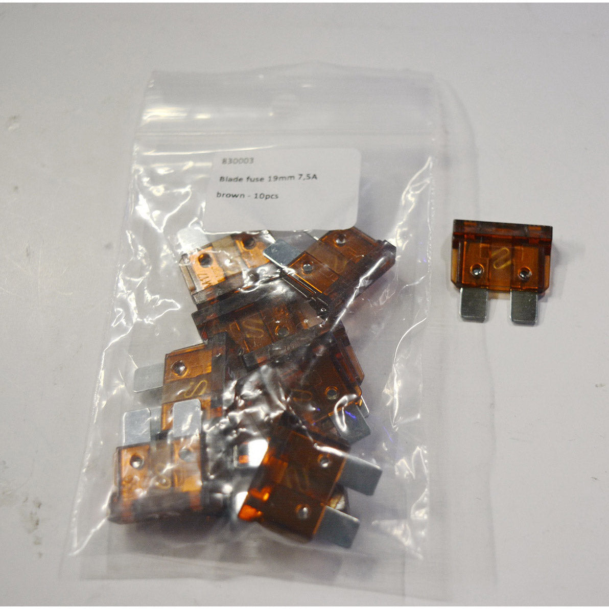 Steekzekering universeel 7.5A Bruin 830003 per 10 stuks
