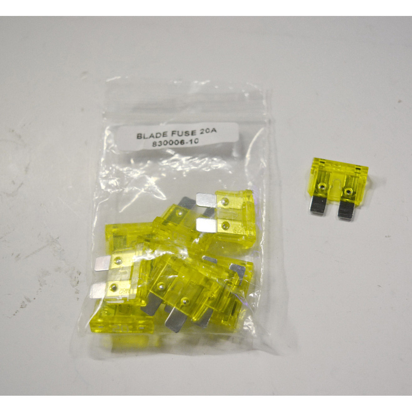 Steekzekering universeel 20A Geel 830006 per 10 stuks
