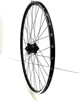 VOORWIEL 28" 622 Zwart gesl. Zwarte spaak Naafdynamo centerl