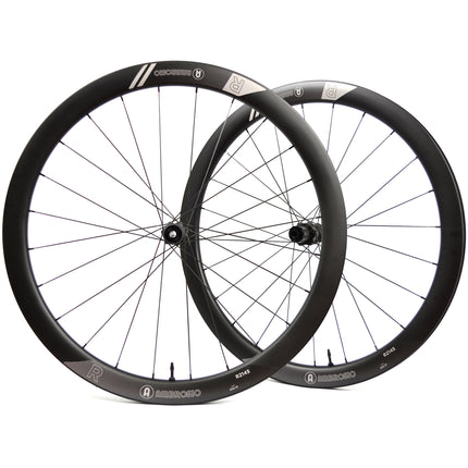 Jeu de roues Ambrosio R2145 28" disque Centerlock axe traversant carbone