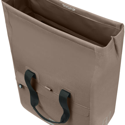 Basil Urban Dry Neo fietsshopper sage brown, met geopende vouwsluiting