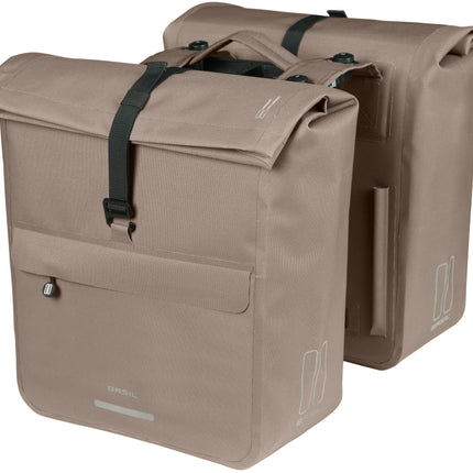 Basil Urban Dry Neo dubbele fietstas sage brown, schuin vooraanzicht